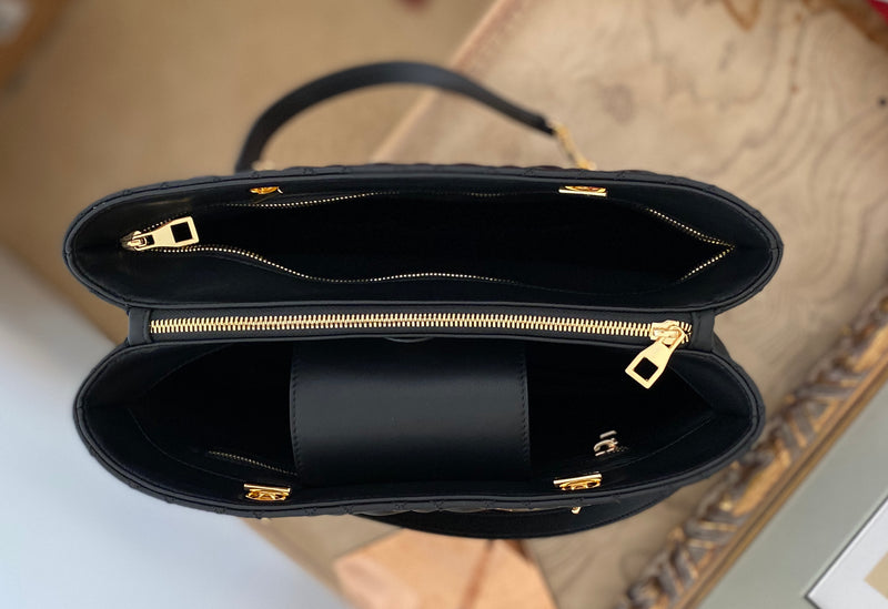 Madison Quilted Tote Handbag -Black – Tori Soudan